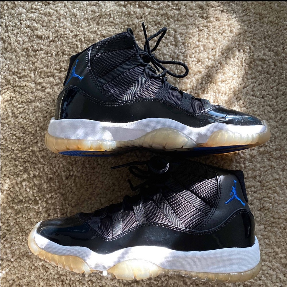 Air Jordan 11 Retro 
Space Jams 2009